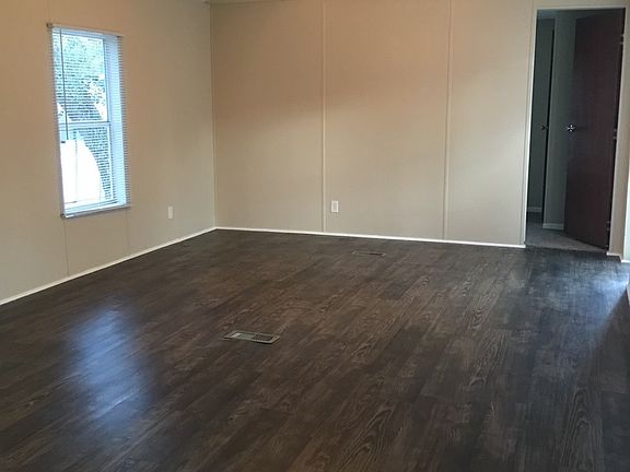 5th image of 1800 N Live Oak St #12