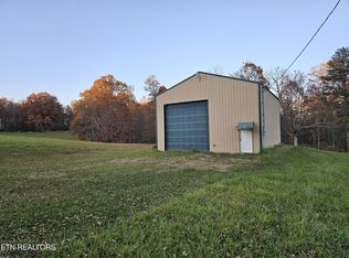 160 Tinch Rd, Sunbright, TN 37872