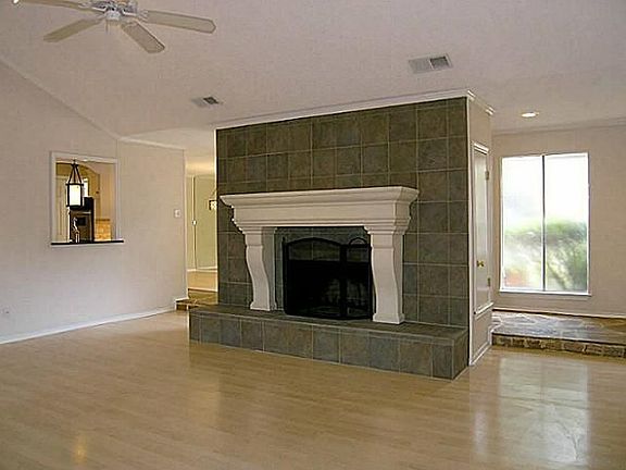 2nd image of 1719 Prestonwood Dr