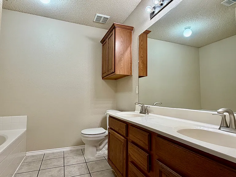 4945 Diamond Trace Trl — Photo 15