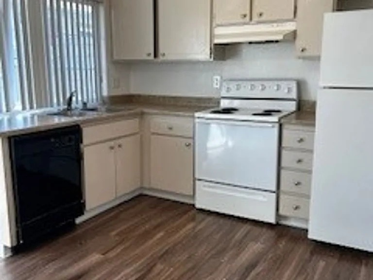 - Rosewood Village - — Photo 17
