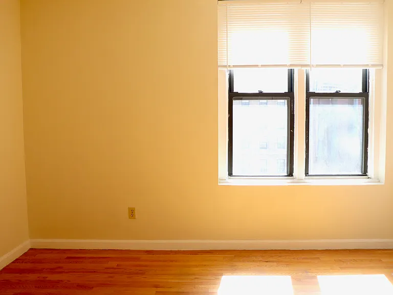 315 Huntington Ave #5C — Photo 3