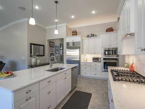 4th image of 2087 N Reserve Pkwy