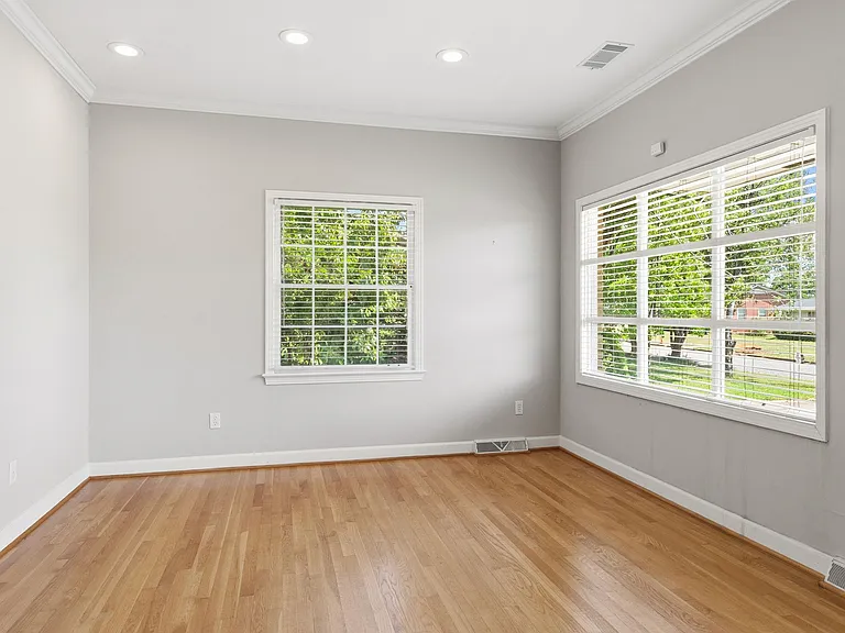 253 Cedar Crst — Photo 9