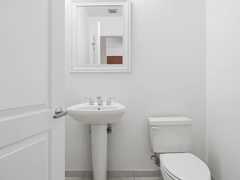 801 S Olive Ave #425 — Photo 8