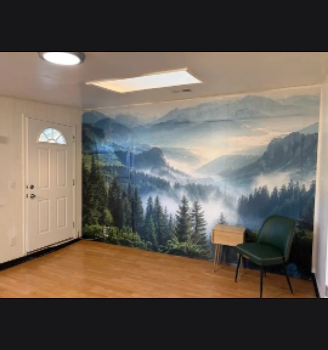 Mountain Room — Photo 1