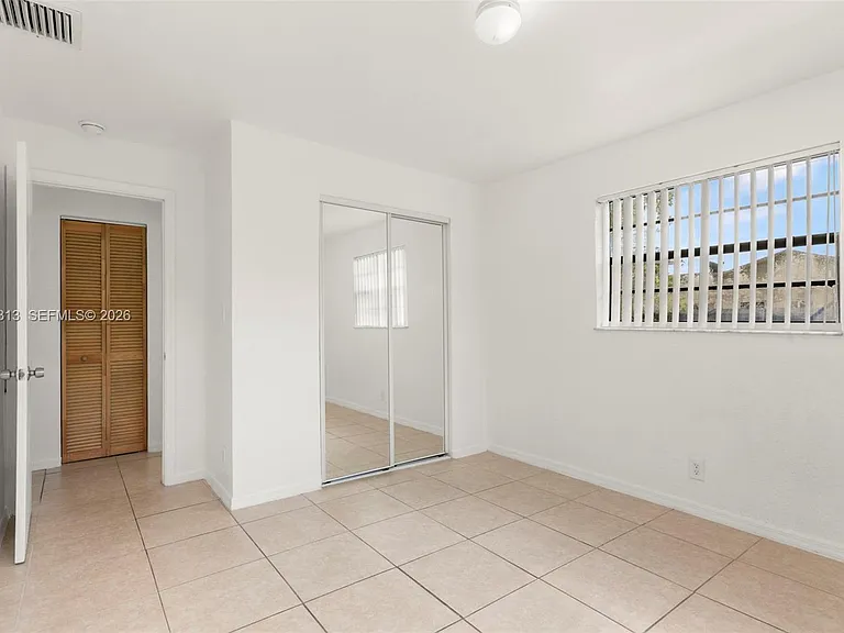 4120 SW 19th St #1 — Photo 18