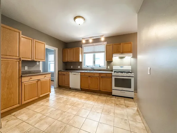 170 Fellsway W Floor 2, Medford, MA 02155