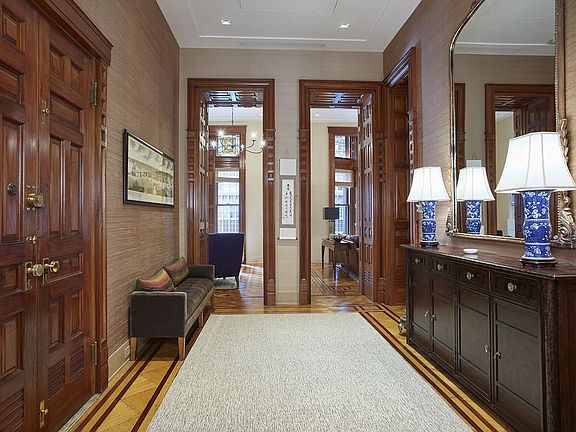 2nd image of 205 W 57th St APT 3B