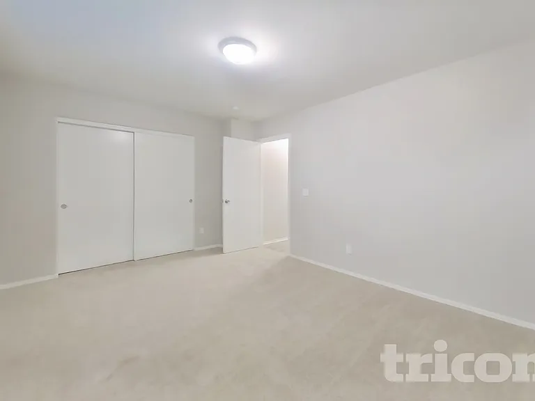 15204 N El Frio Ct — Photo 16