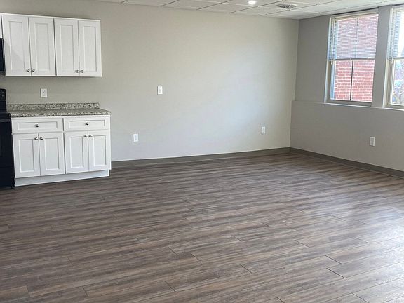 2nd image of 50 Church St #9