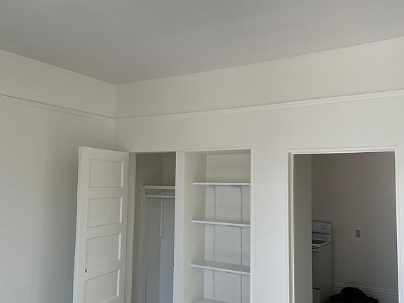 5th image of 412 E Spruce St APT 3