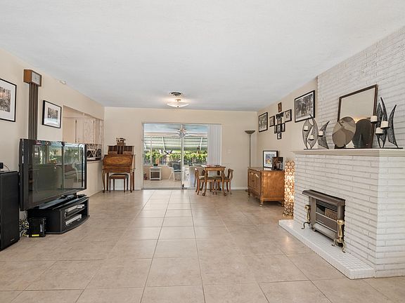 4th image of 4011 SW 2nd Street