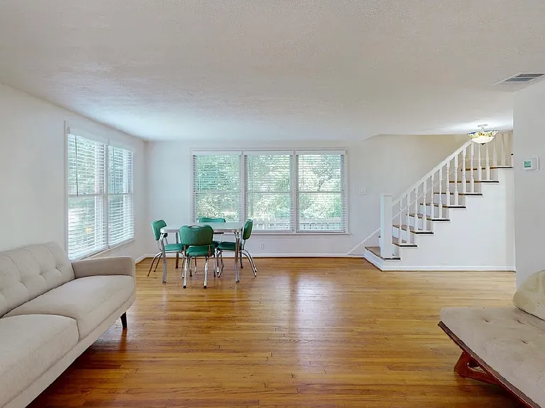 511 Homestead St — Photo 30