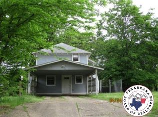 422 N Main St, Hope, AR 71801