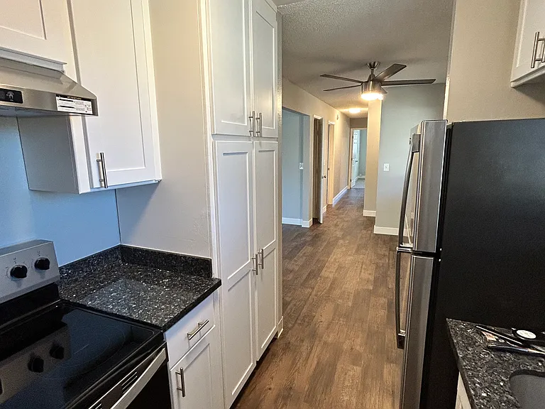 3295 Brookdale Dr #4 — Photo 10