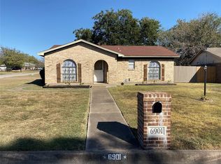 6901 Maryhill Rd, Forest Hill, TX 76140