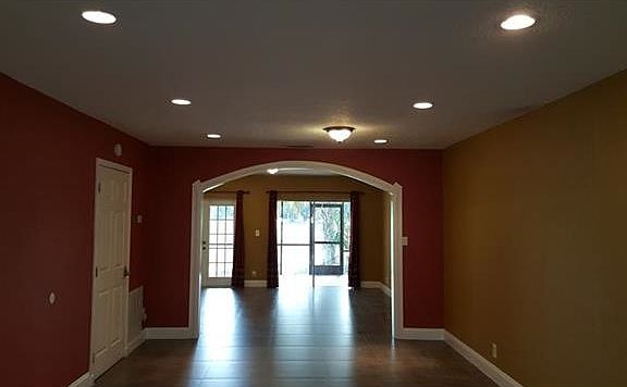 3rd image of 3971 NW 9th Ave #6