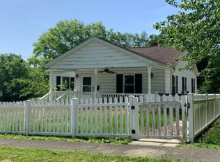 606 W Dee St, Lebanon, IL 62254