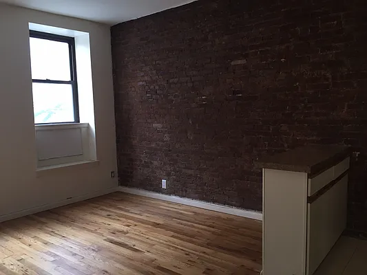 Rented by ELK Investors | media 16