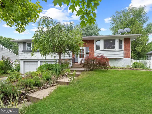 15 Jade Ln, Cherry Hill, NJ 08002