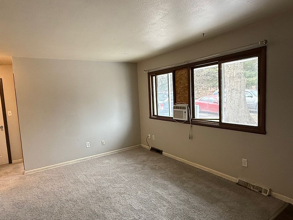 1st image of 3019 SW 13th Pl #3019