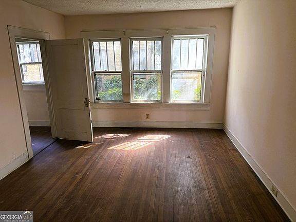 5th image of 1125 Briarcliff Pl NE APT 2