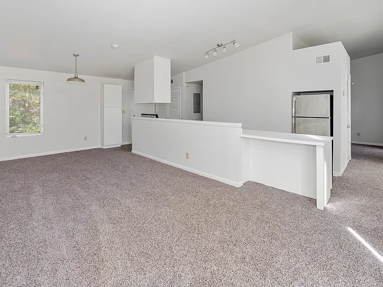 2745 Grinstead Dr #204 — Photo 7