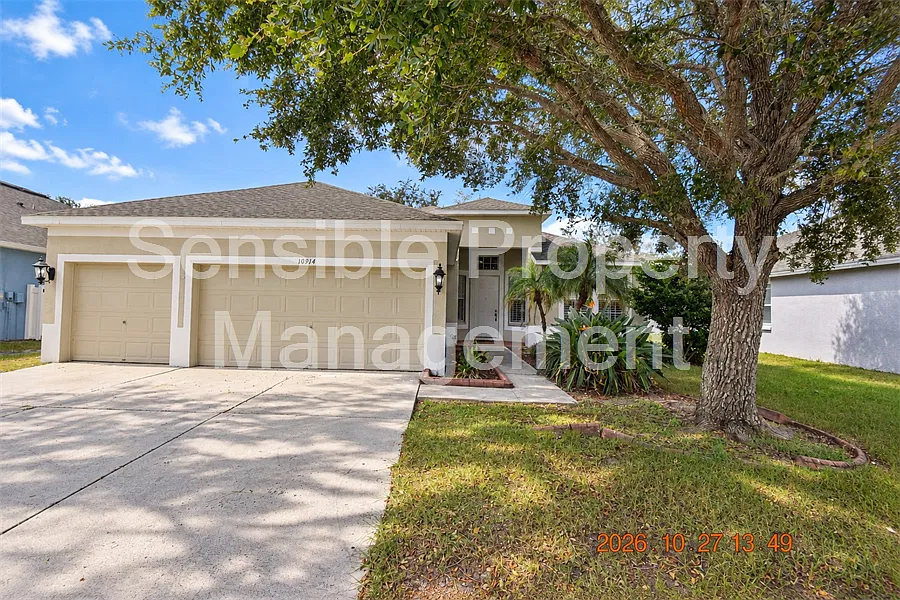 4 bed, 2876 sqft, $2,595 — Photo 1