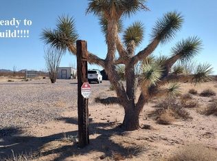 14162 S Red Lake Rd, Yucca, AZ 86438