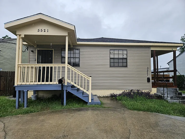 5521 Wickfield Dr — Photo 1