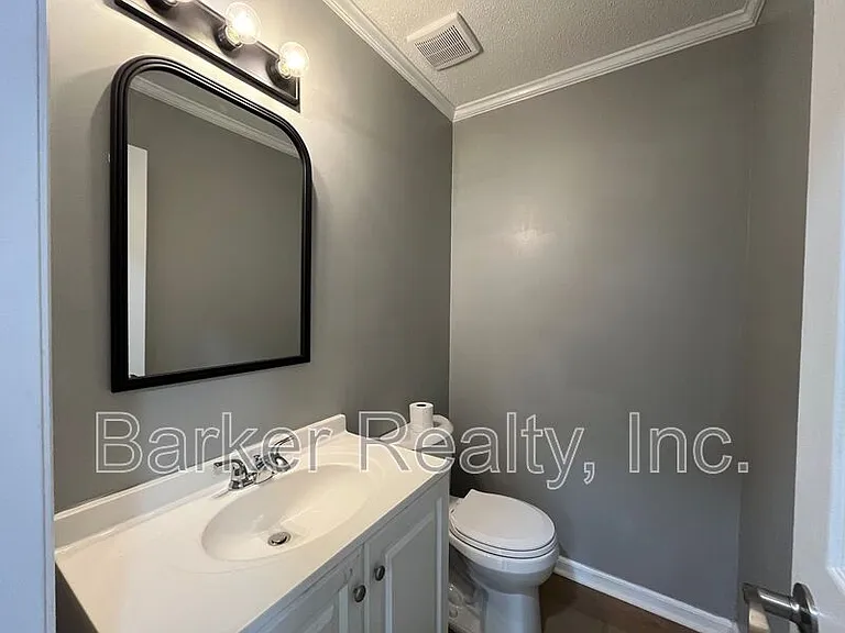 714 Carolina Ave — Photo 11
