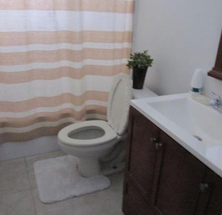 5th image of 2100 SW 18th Ave