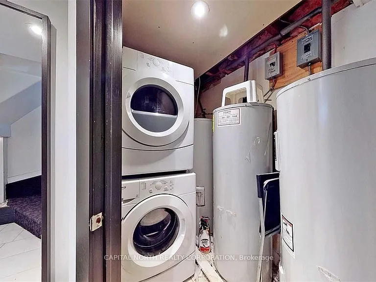 4 Belle Ayre Blvd #LOWER — Photo 10