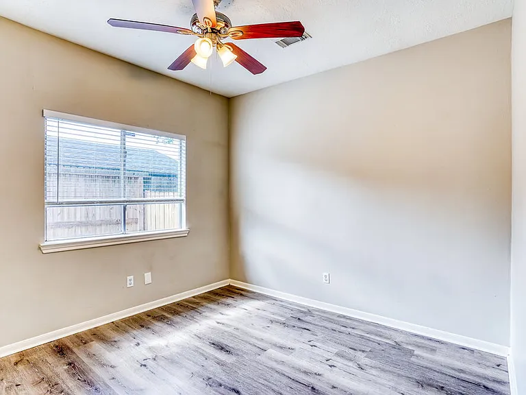 6615 Bluebottle Ln — Photo 12
