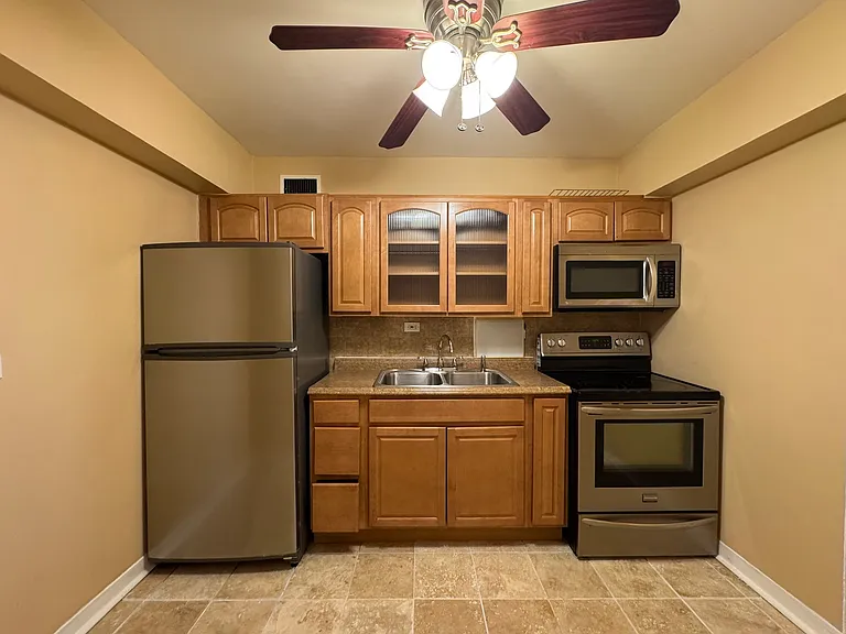 7337 S South Shore Dr #1221 — Photo 3