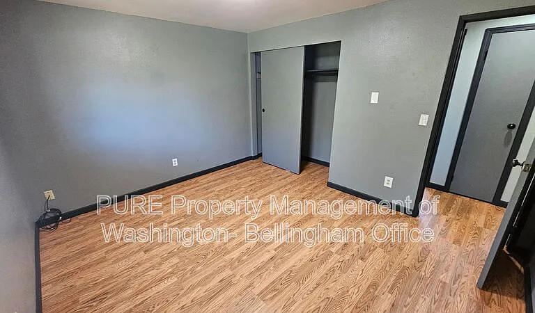 2400 Carpenter St — Photo 17