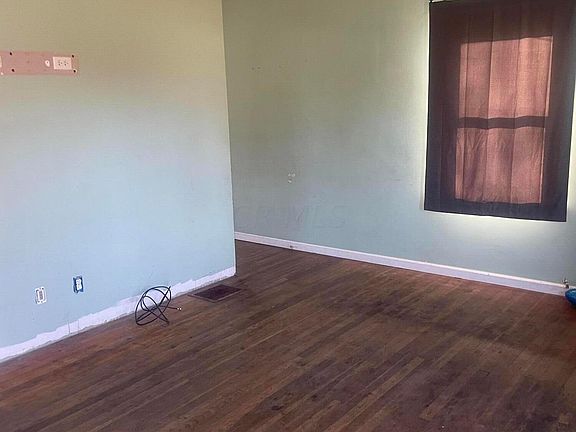 4th image of 514 Robinwood Ave