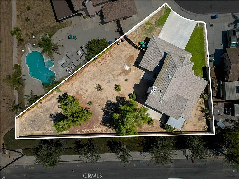 24307 Carman Ln — Photo 48