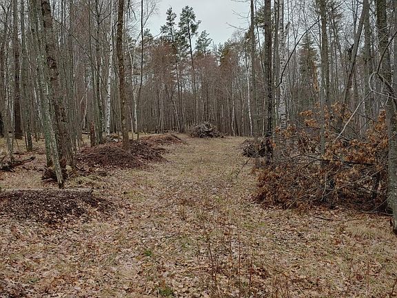 2nd image of Creek Cir