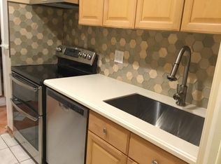 27 Amherst Pl, Stamford, CT 06902