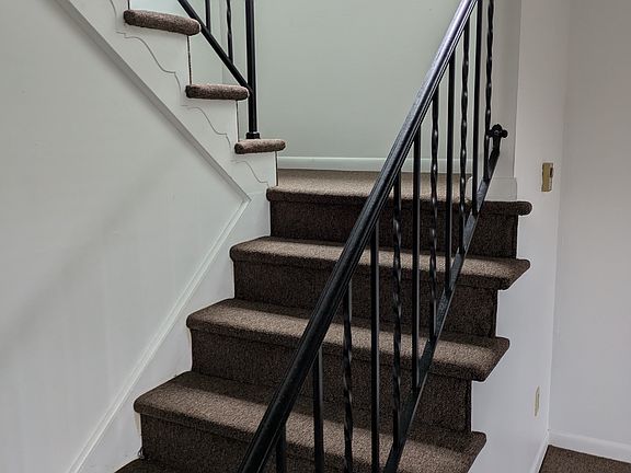 Extra window for this corner unit