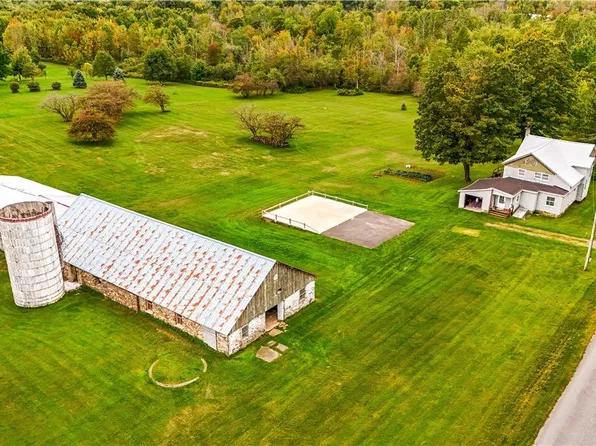 5652 Streun Rd, Lee Center, NY 13363