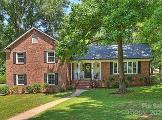 2301 Seth Thomas Rd, Charlotte, NC 28210