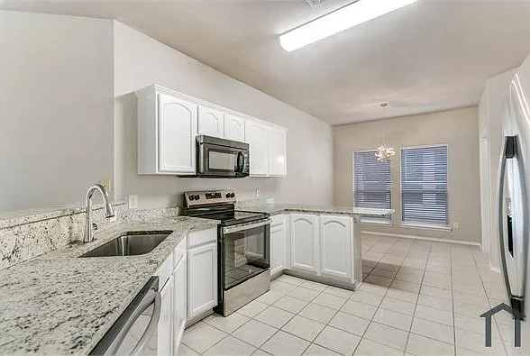 9705 Hedge Bell Dr — Photo 3