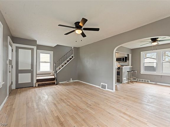 4th image of 1071 E 177th St