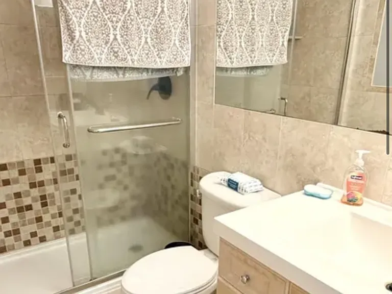 819 Marshall Ct — Photo 2