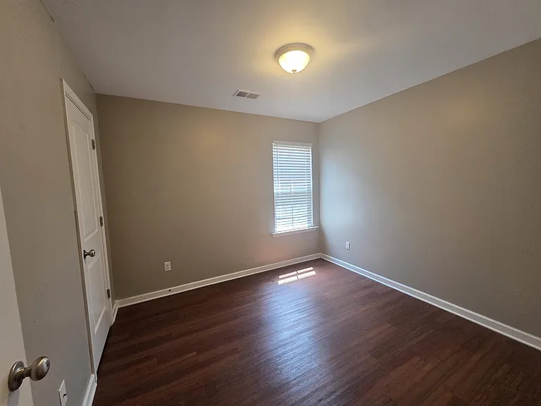1315 Crosstown Ct — Photo 16