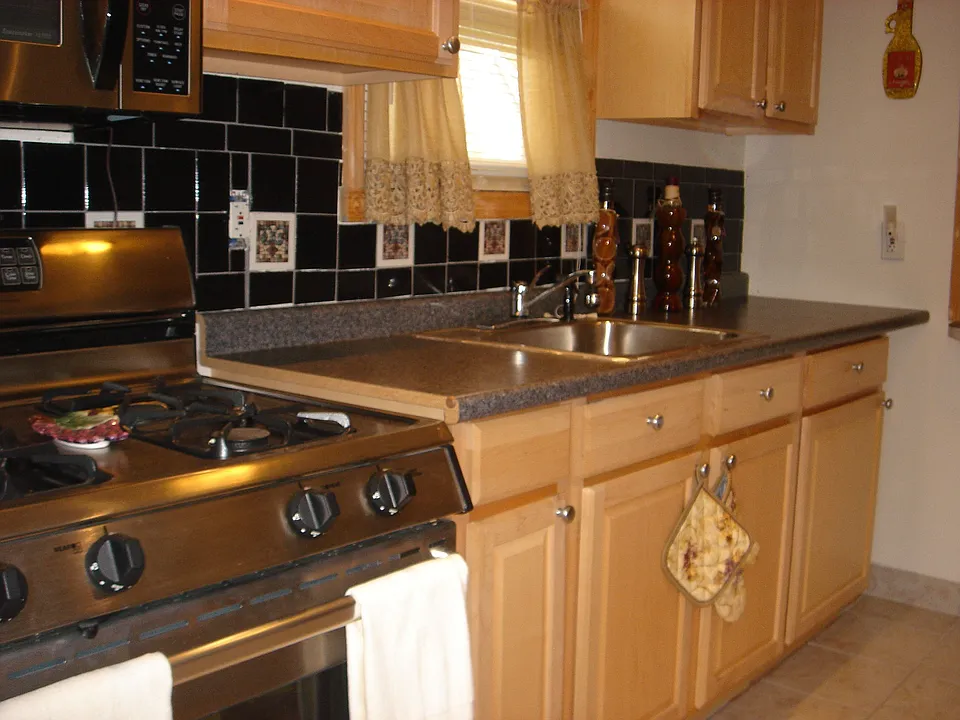 Kitchen 1 of 3
