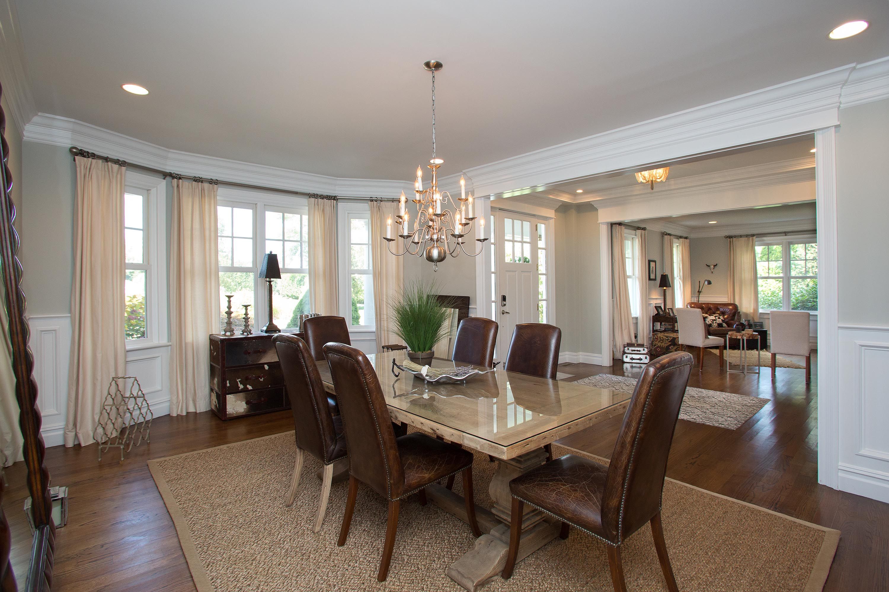 88 Tuckahoe Ln, Southampton, NY 11968 Out East